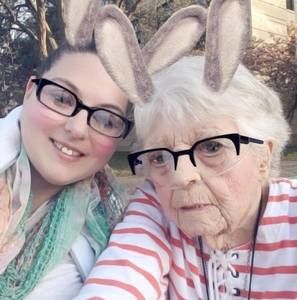 Meet your Posher, Carrie